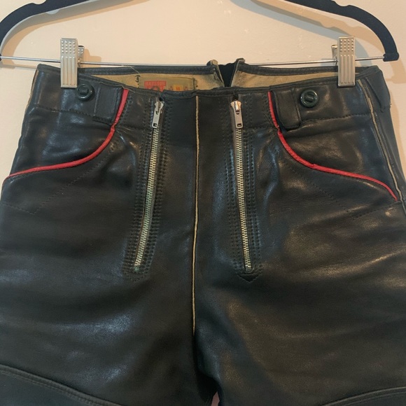 Vintage German leather biker Fetish style shorts - Picture 9 of 12